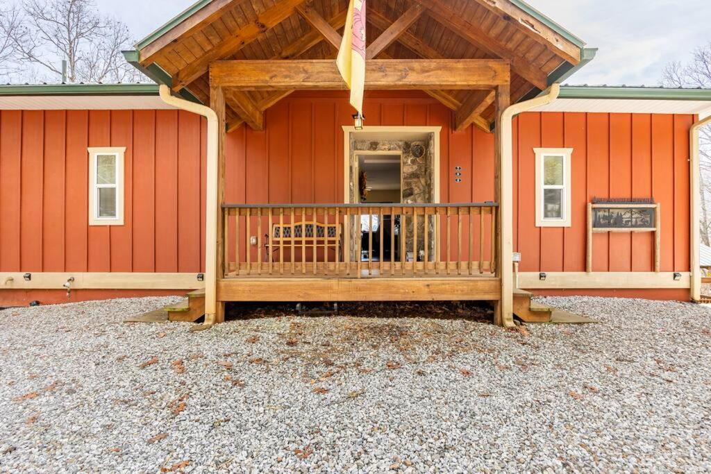 Red Rooster Family Cabin W/Hot Tub+Fire Pit+View 프랭클린 외부 사진